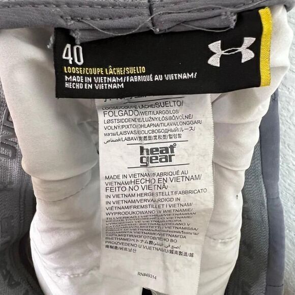 Men's Under Armour Gray Golf Shorts Size 40 - Picture 6 of 8